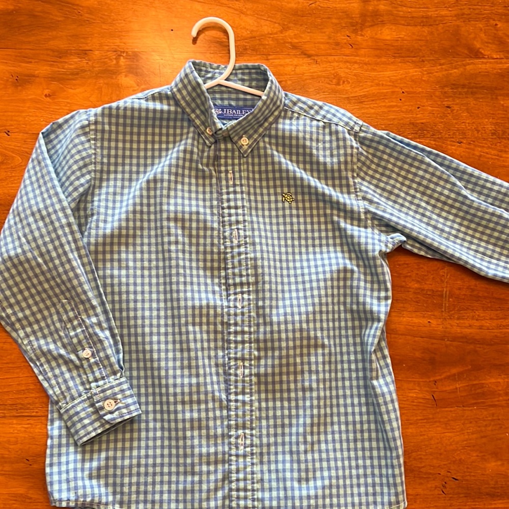 VGUC J. Bailey button down